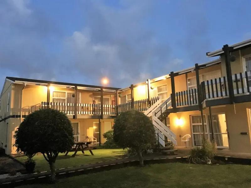 ניו פלימות' Parkside Motel And Apartments מראה חיצוני תמונה